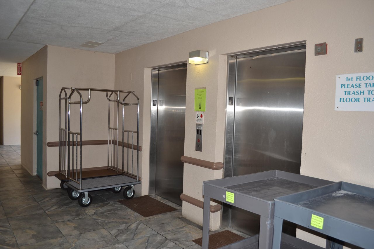 Crystal Dunes 505 Elevators