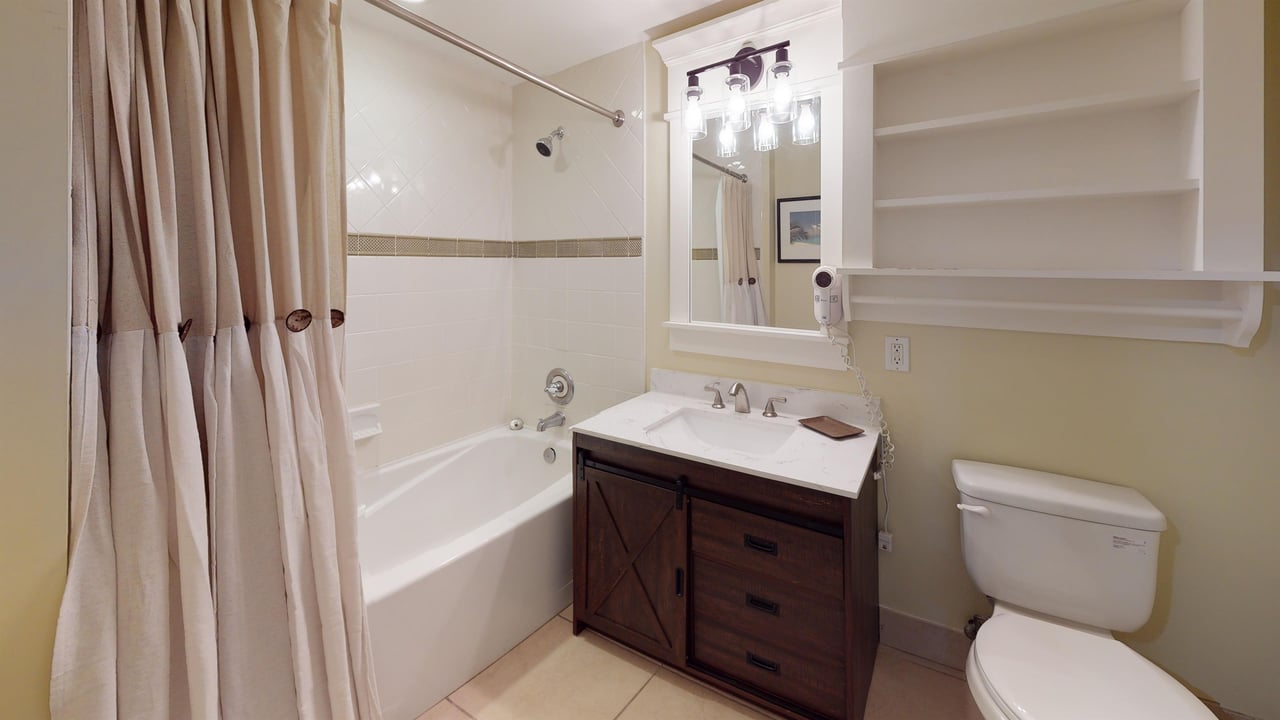 Guest Bathroom 2