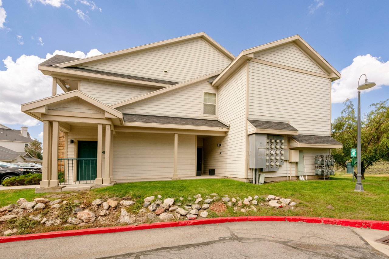 900 Bitner Rd Unit 17  Canyon Creek Club Apartments