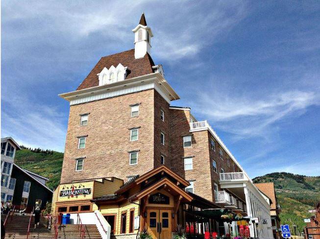 Silver Millhouse East Building, Resort Plaza, ski runs are behind this building