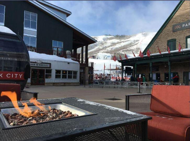 Upper Plaza just outside our building entrance, looking towards Payday lift