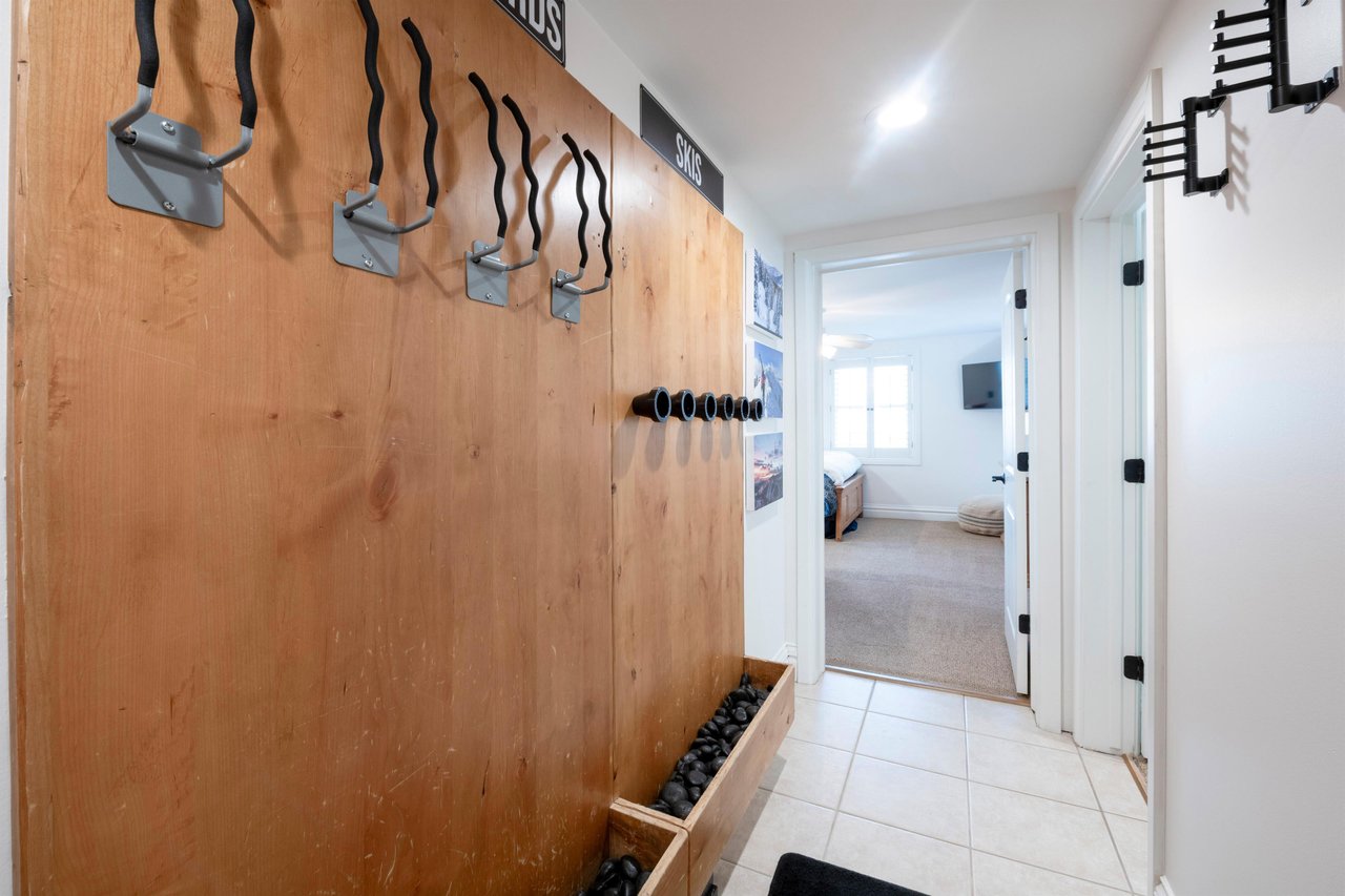 Park City Resort LodgingResort Plaza 5034 Mudroom