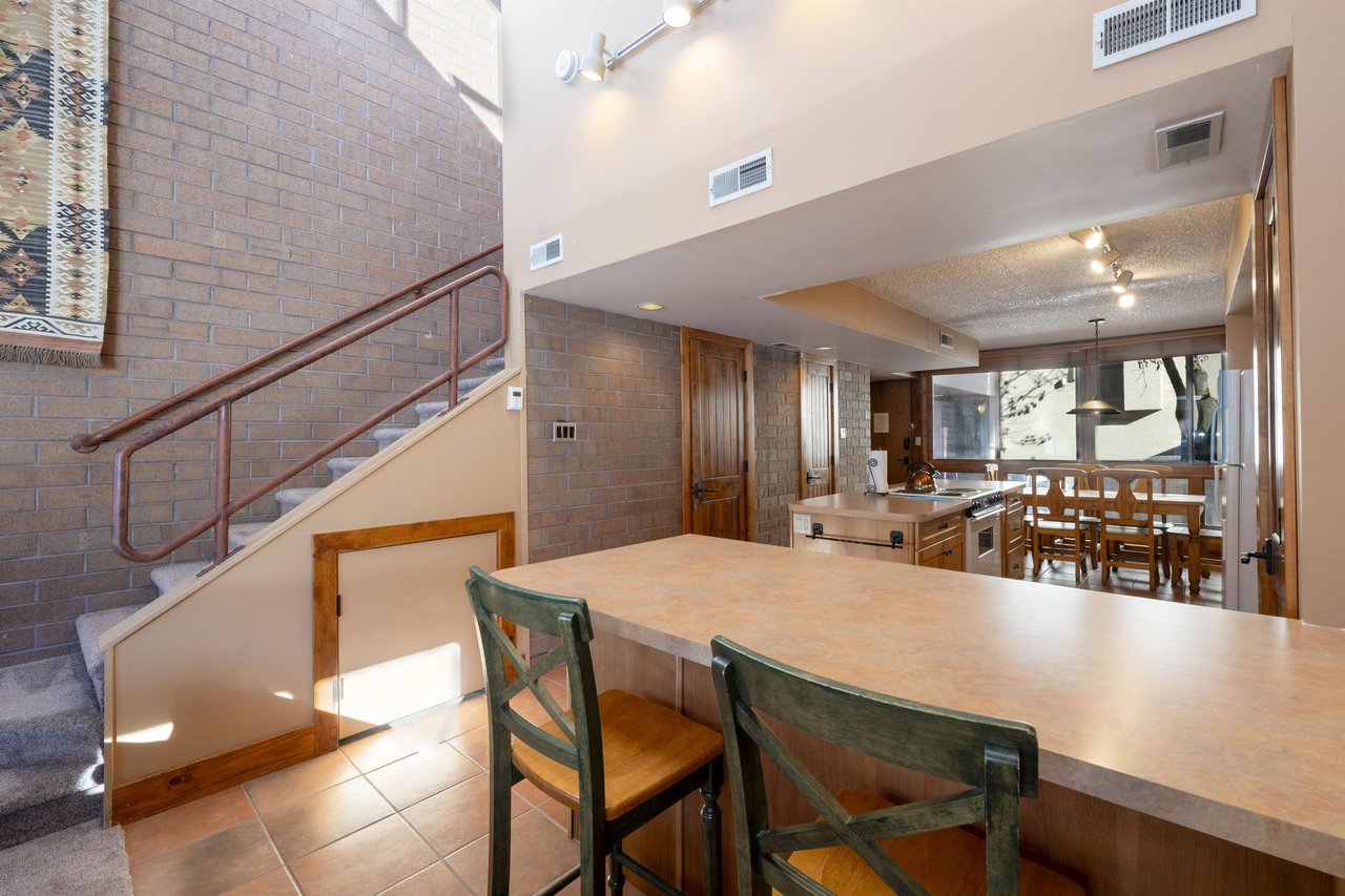 From morning coffee to family dinners, the fully equipped kitchen at Park Avenue 224 has you covered — a practical highlight of this Park City condo rental.
