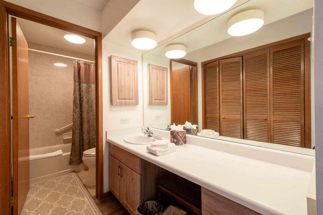 Start and end every mountain day in style — Park Avenue 216 brings a touch of luxury to your Park City lodging experience.