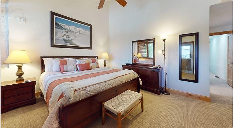 Rest well and dream of powder days — the beautifully appointed bedrooms at Park Avenue 236 make every night of your Park City vacation rental stay a luxurious one.