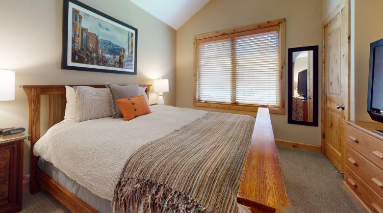 Stylish, serene, and perfectly appointed — Park Avenue 236 delivers the kind of restful nights that make every Park City lodging stay truly special.
