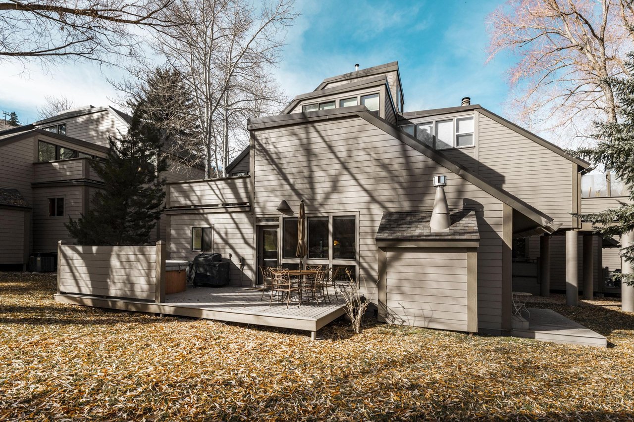 Tucked among the trees and full of charm — Pay Day 183 is the Park City condo rental youve been dreaming of. With a private deck and plenty of space to spread out, its the perfect base for your moun