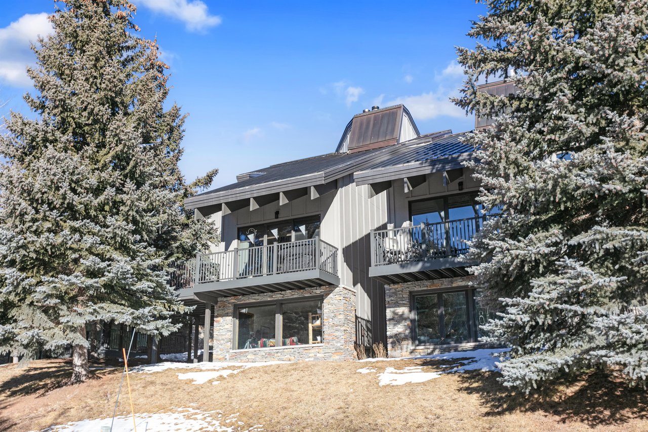 From the stone exterior to the expansive wraparound decks, 1296 Pinnacle stands out as one of Park Citys most impressive lodging destinations — your dream mountain retreat awaits
