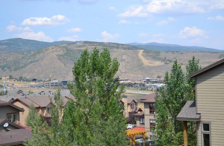The balcony at Bear Hollow 4402 offers sweeping views of the Park City mountains and surrounding landscape. A stunning backdrop that makes this Park City vacation rental truly one of a kind.