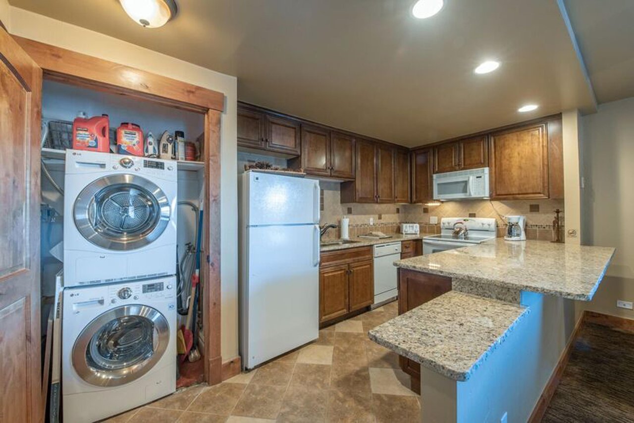 Enjoy the comforts of home at this premier Park City vacation rental — Resort Plaza 5009 features a spacious full kitchen with modern appliances and inunit laundry, making it one of the most convenie
