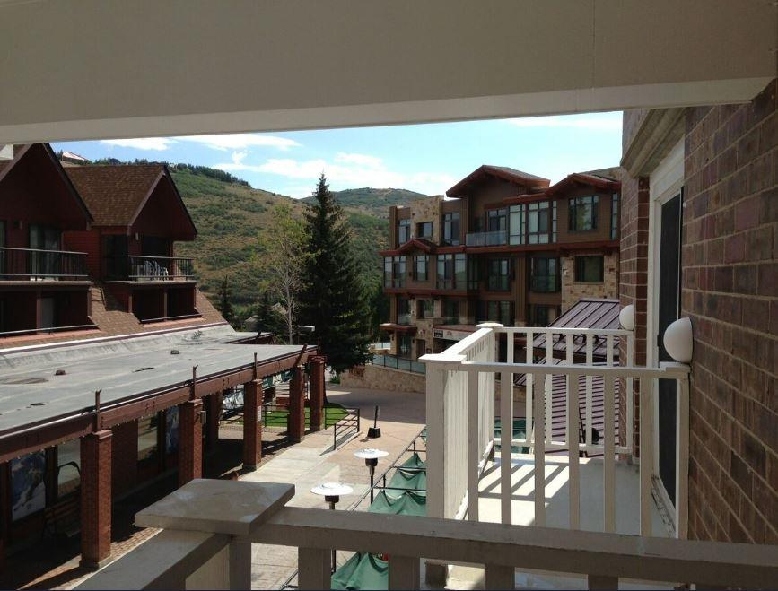 Step out onto the private balcony at Resort Plaza 5022 and soak in the stunning mountain village views — a wonderful perk of this soughtafter Park City vacation rental.