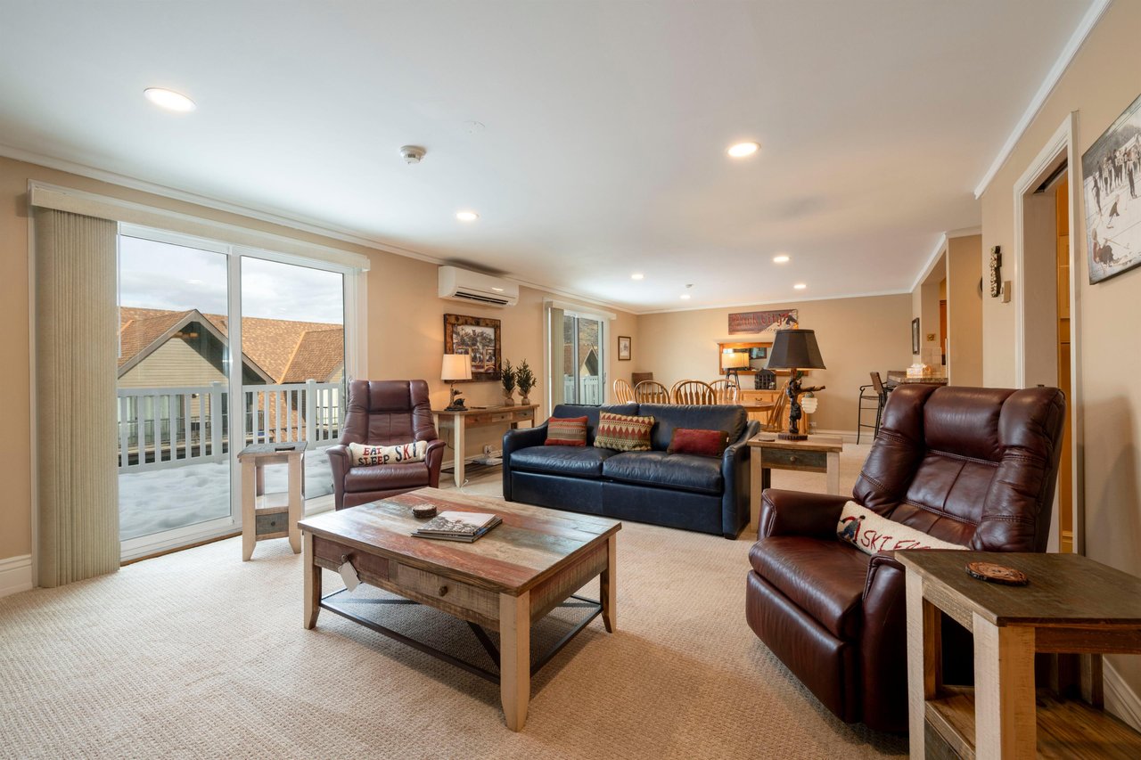 Resort Plaza 5052 is the perfect Park City condo rental for groups, featuring a spacious living area with plenty of room to gather and unwind.