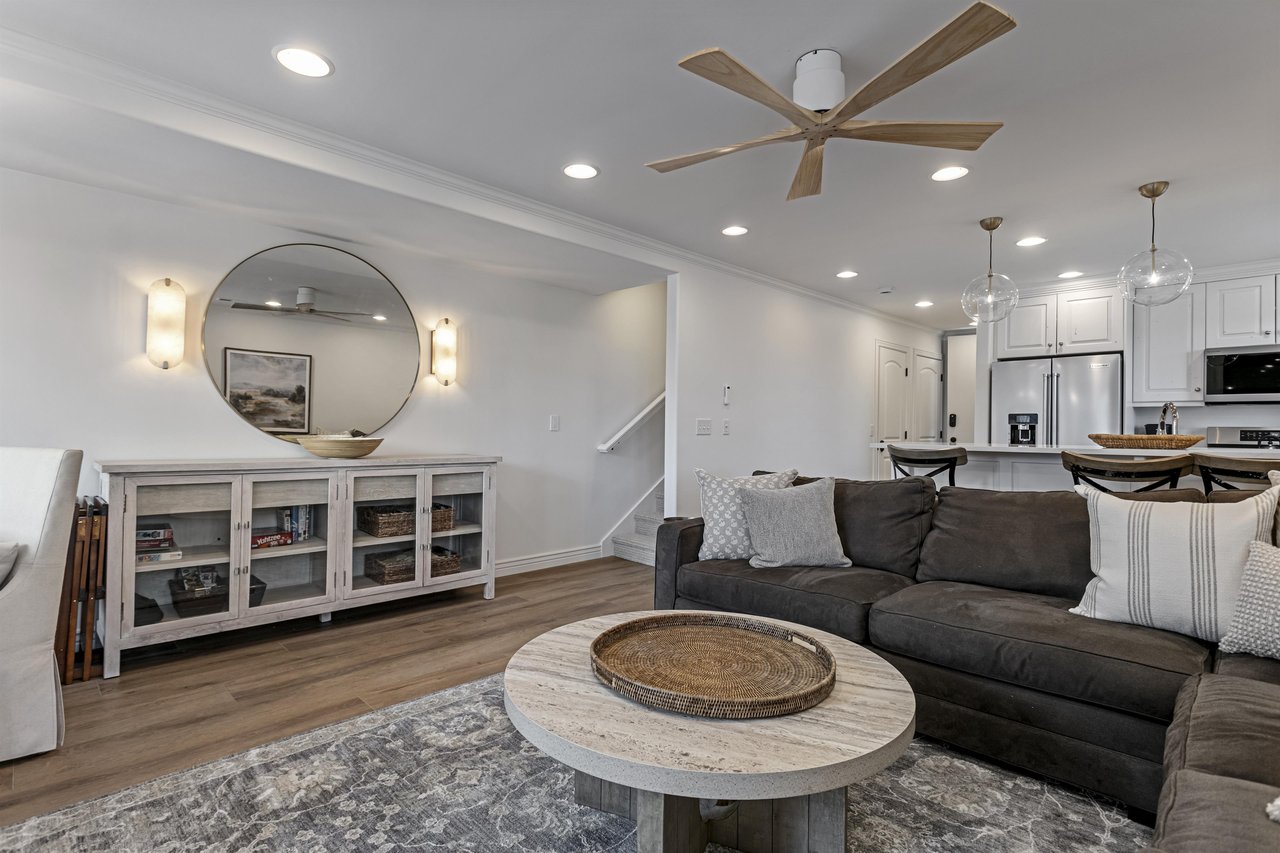 The openconcept design at Three Kings 83 connects the living area, kitchen, and staircase seamlessly — a thoughtfully remodeled layout for your Park City vacation rental.