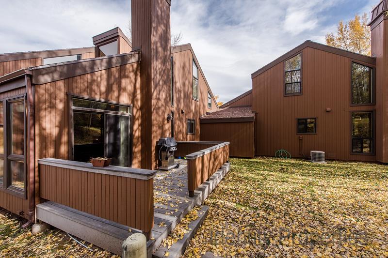 The unique and characterful exterior of Three Kings 93 reflects the quality and care found throughout this exceptional property, solidifying its reputation as one of the most desirable Park City lodgi