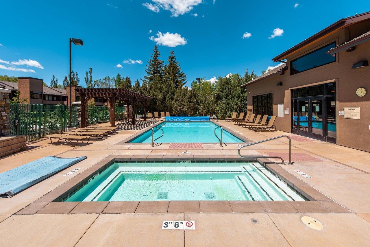 Soak up the Park City sun at the Park Avenue heated seasonal outdoor pool and year round hot tub. Pool is opened during the summer months only.