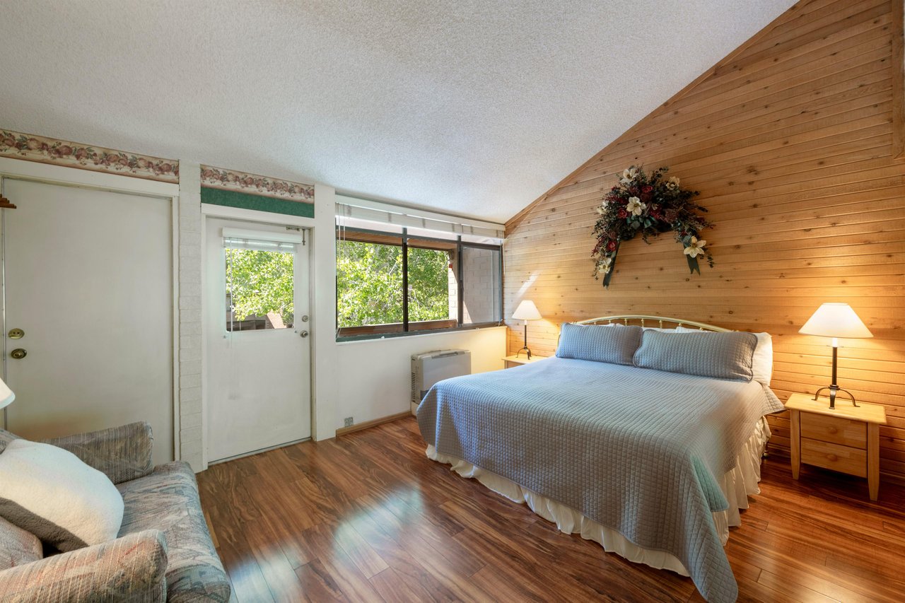The king bedroom at Park Avenue 292 offers the comfort and tranquility you deserve after a day exploring Park City.