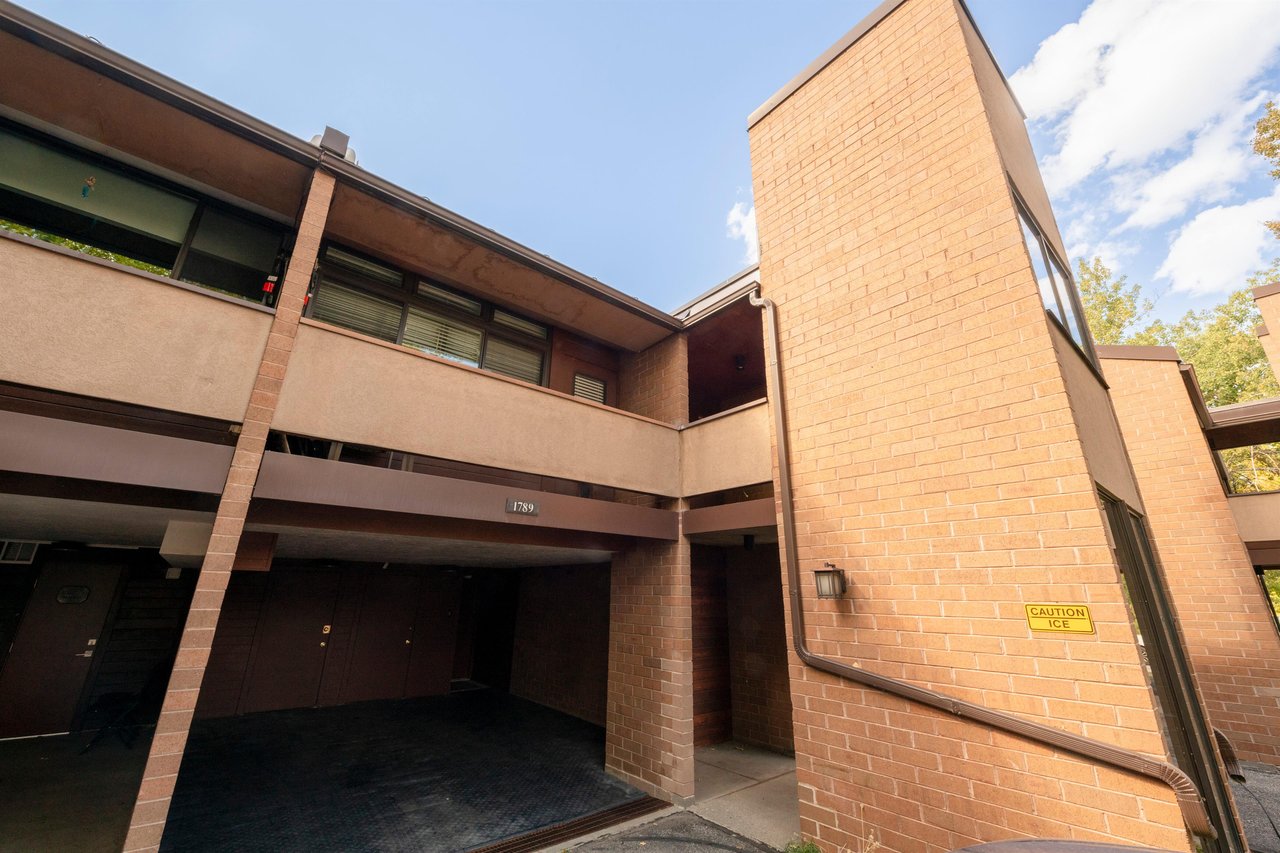 Arrive and unload with ease — the private carport at Park Avenue 256 adds a practical and valued convenience to your Park City lodging experience, keeping your vehicle protected throughout your stay.