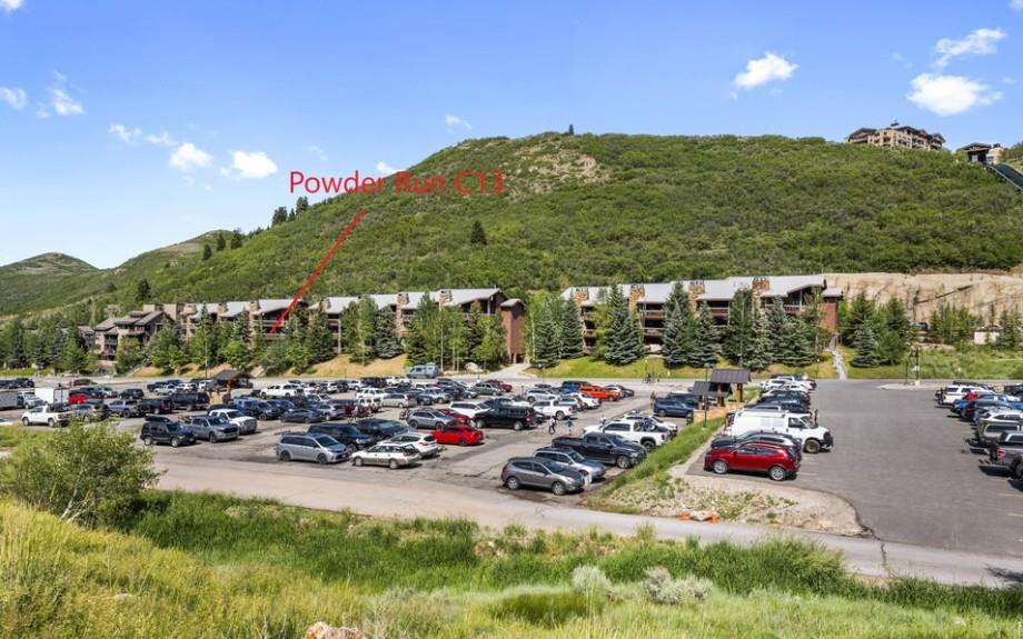 Perfectly nestled at the base of Deer Valley Resort, Powder Run C13 offers an unbeatable slopeside location — a premier vacation rental that puts you right in the middle of all the mountain action.