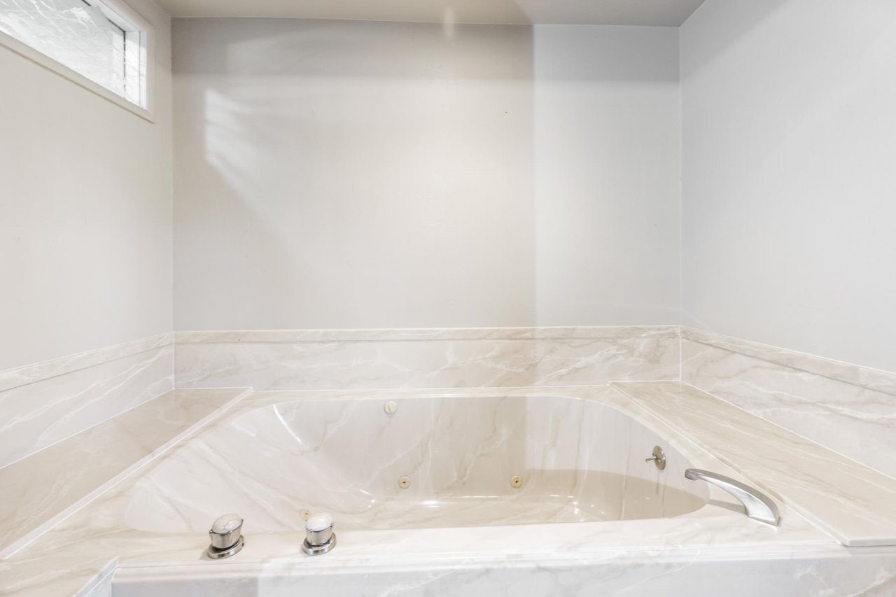 148 Webster Court  Master Bathroom