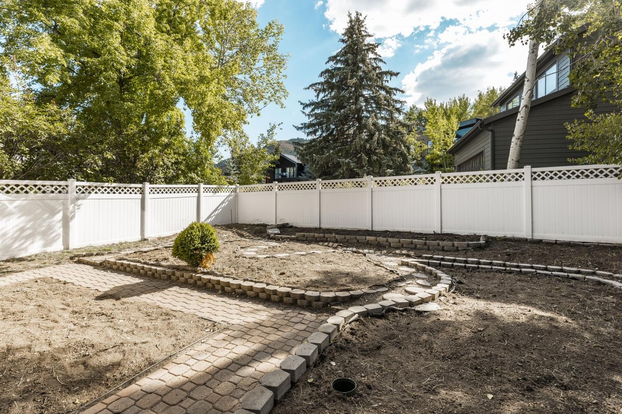 148 Webster Court Home  Backyard