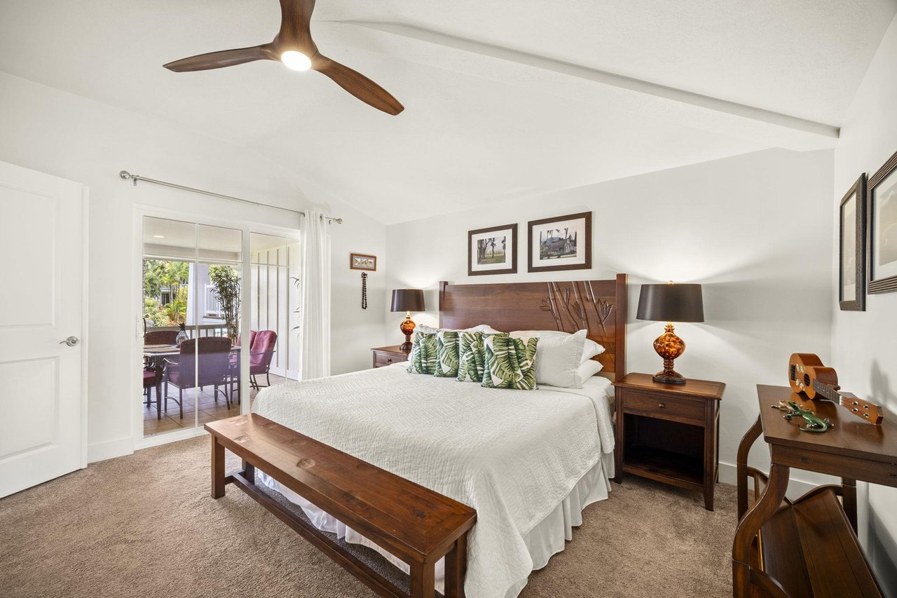 Master bedroom with King Bed