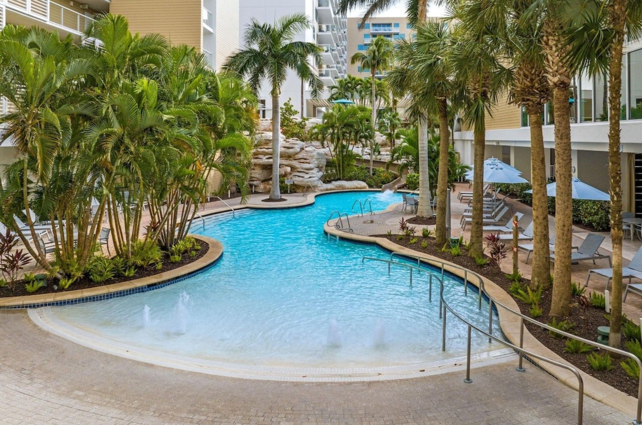 The zeroentry pool at Marriotts Crystal Shores