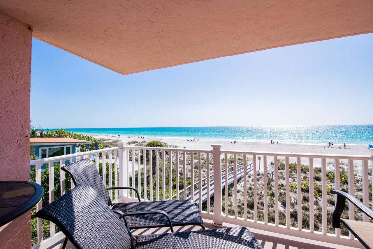 Anna Maria Island Club 20  By Anna Maria Vacations