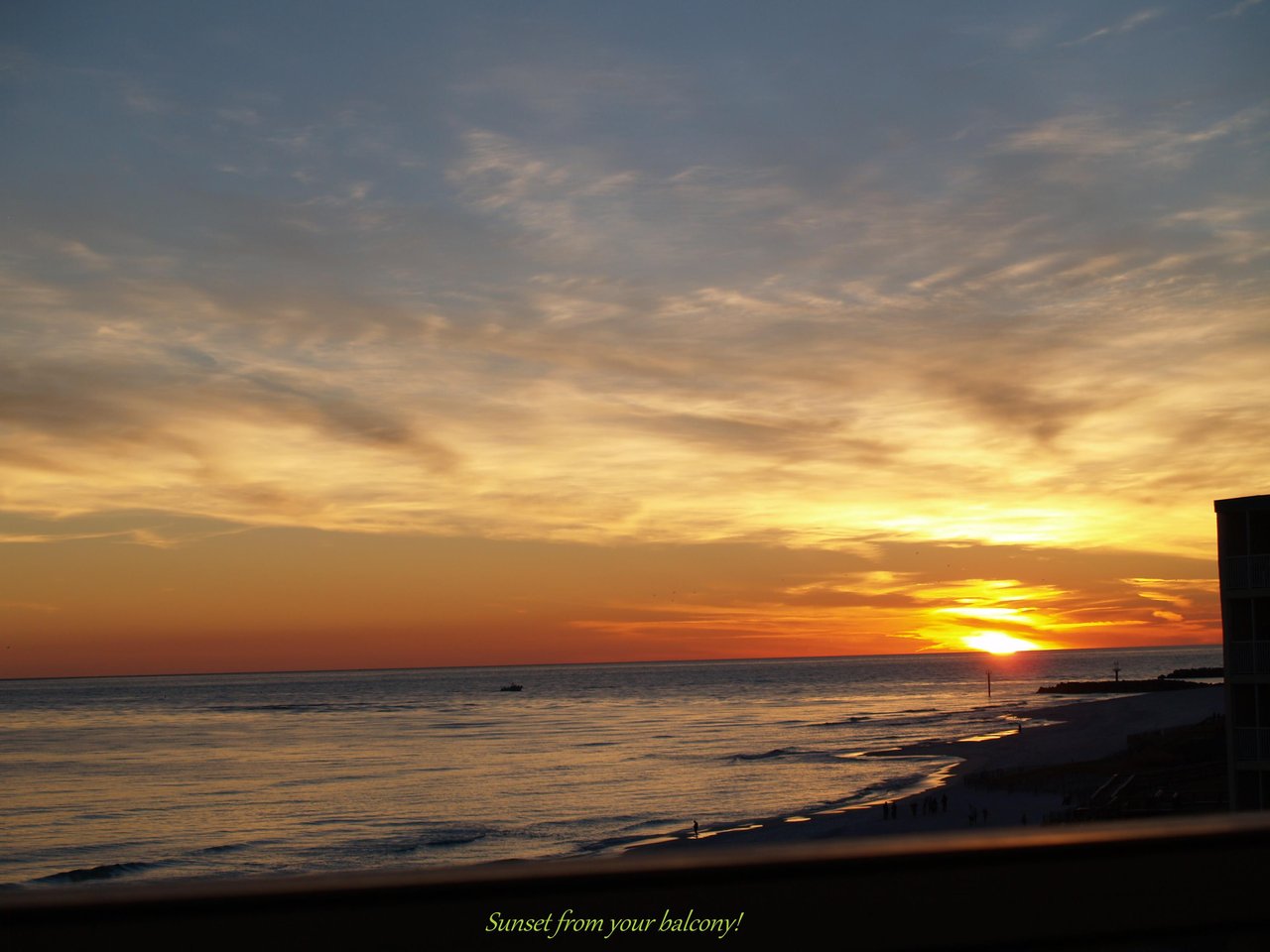 Holiday Surf and Racquet Unit 519 3