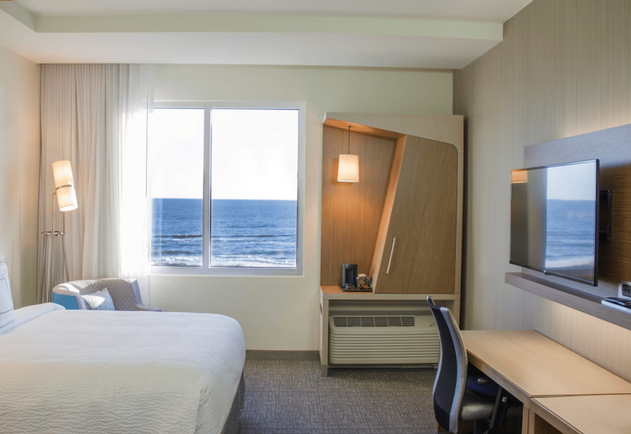 King Gulf view room at Sundrift Inn Fort Walton Beach