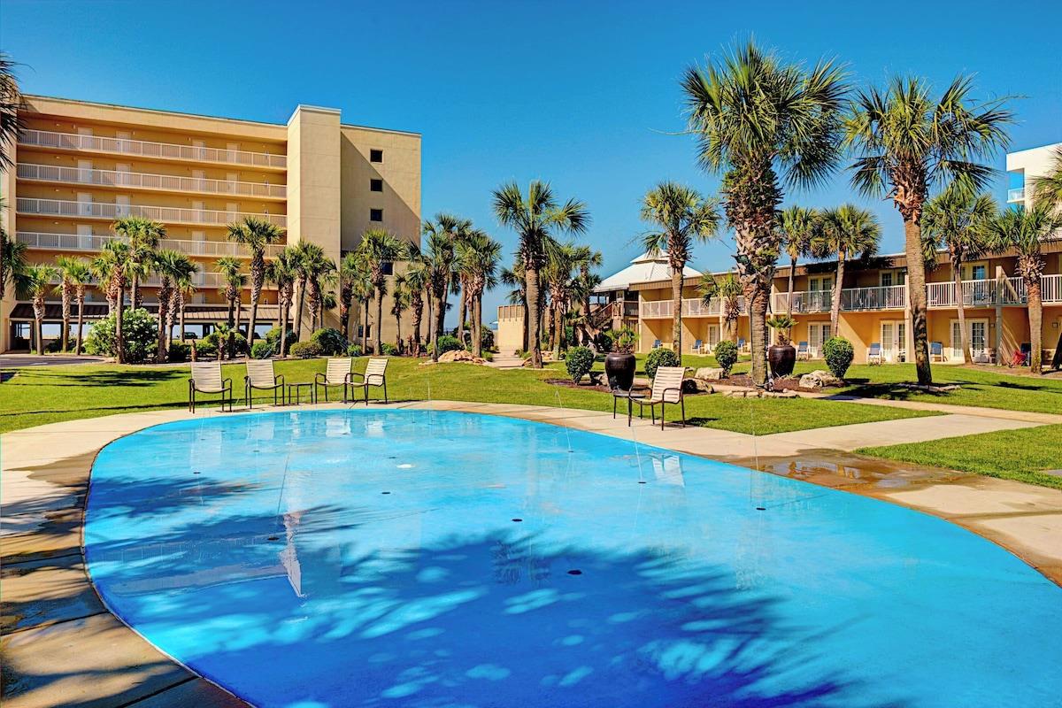 Pool at Four Points by Sheraton at Fort Walton Beach, Florida