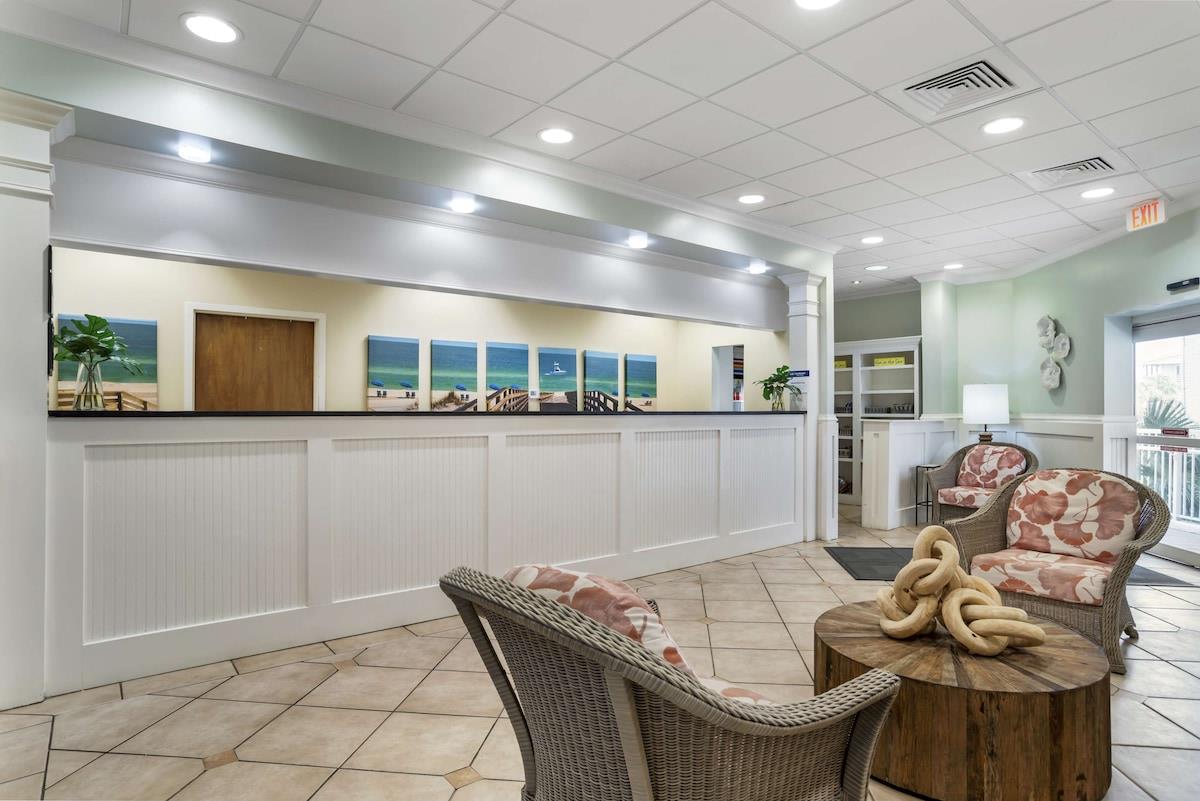 Lobby at Best Western on the Beach in Gulf Shores, Alabama
