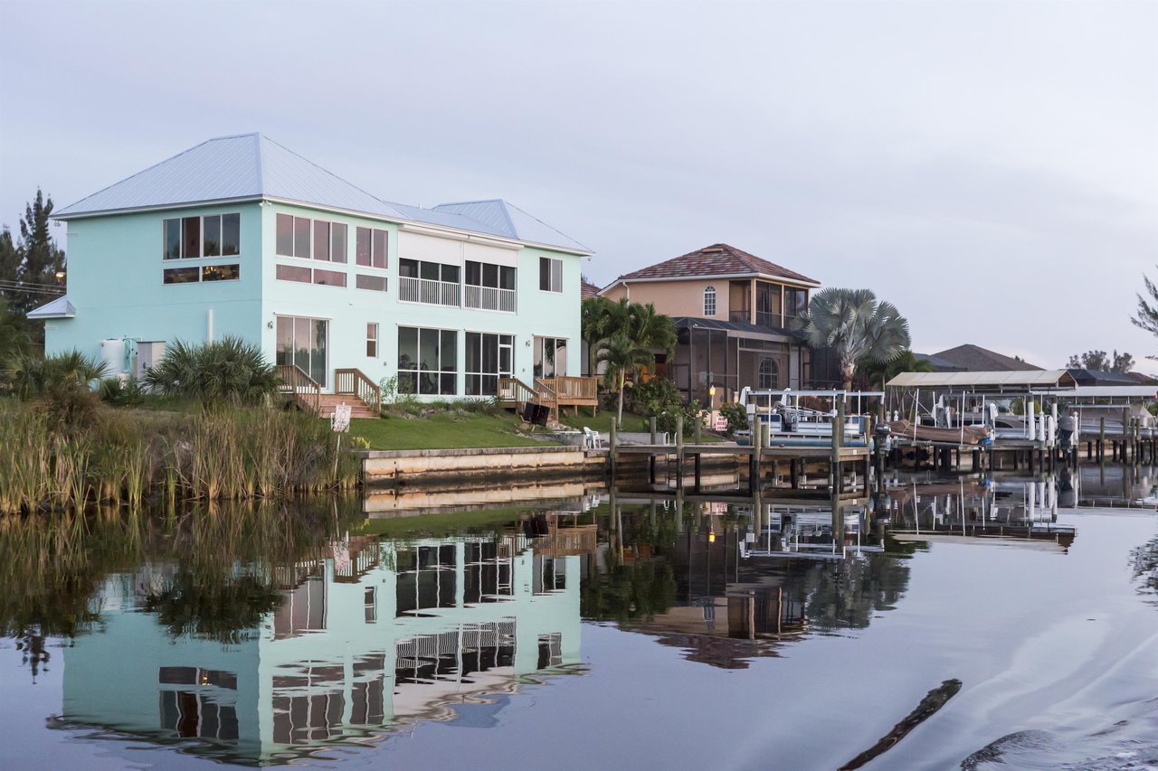 Cape Coral canalfront vacation homes