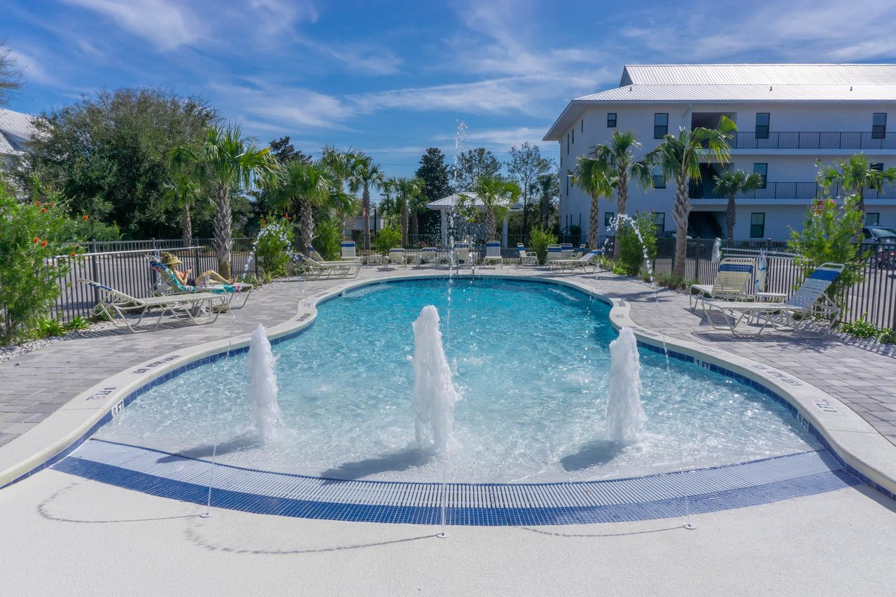 Hidden Lake Condos 112 2