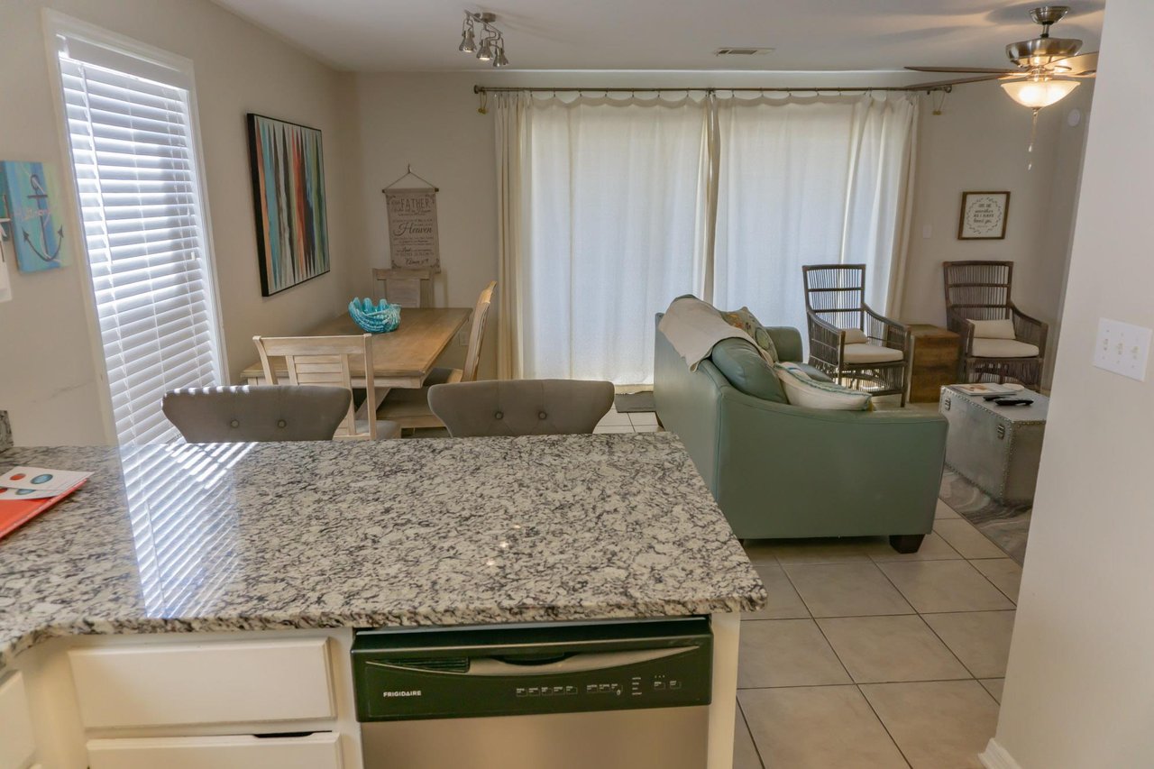 Beachside Villas 823 4