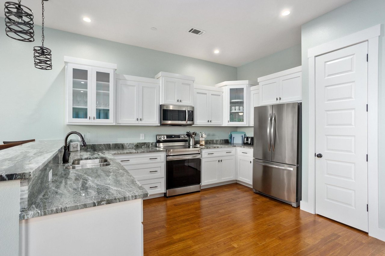 Calle Bonita 1722  Seastone 5