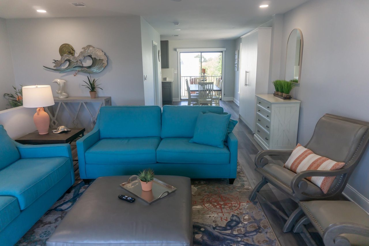 Gulf Winds East  1 2