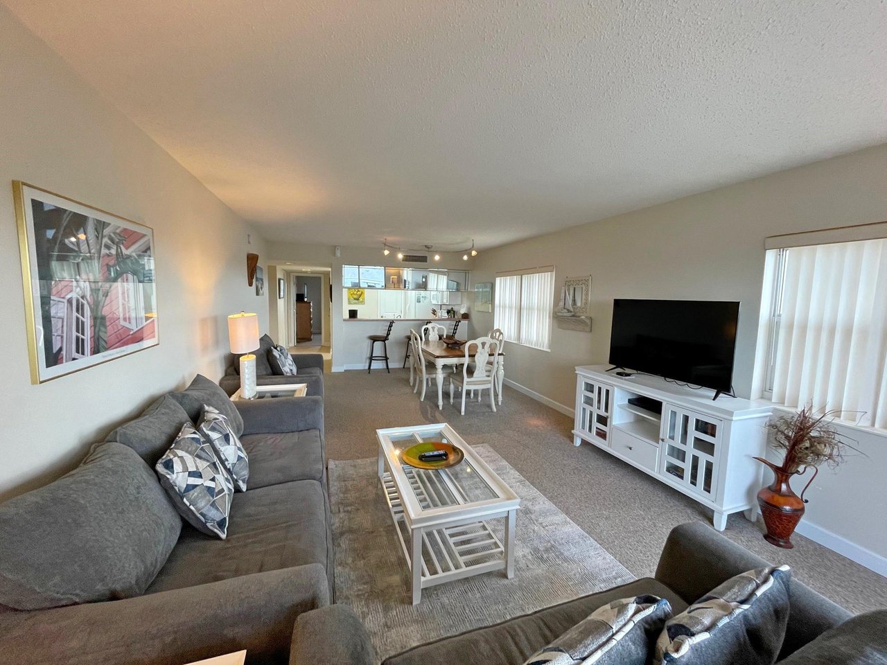 Regency Towers 501E 5