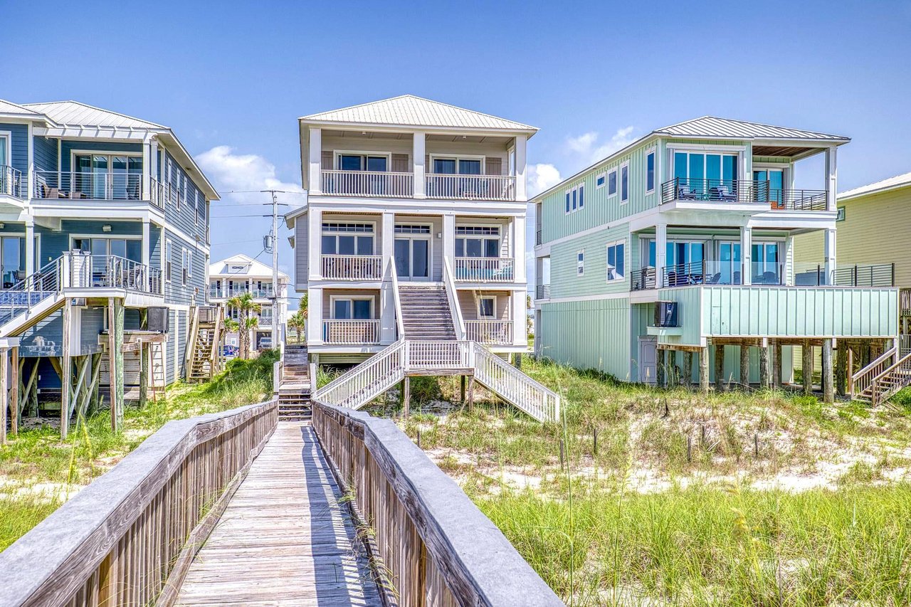 7793 Gulf Boulevard  Pelican Jacks 1