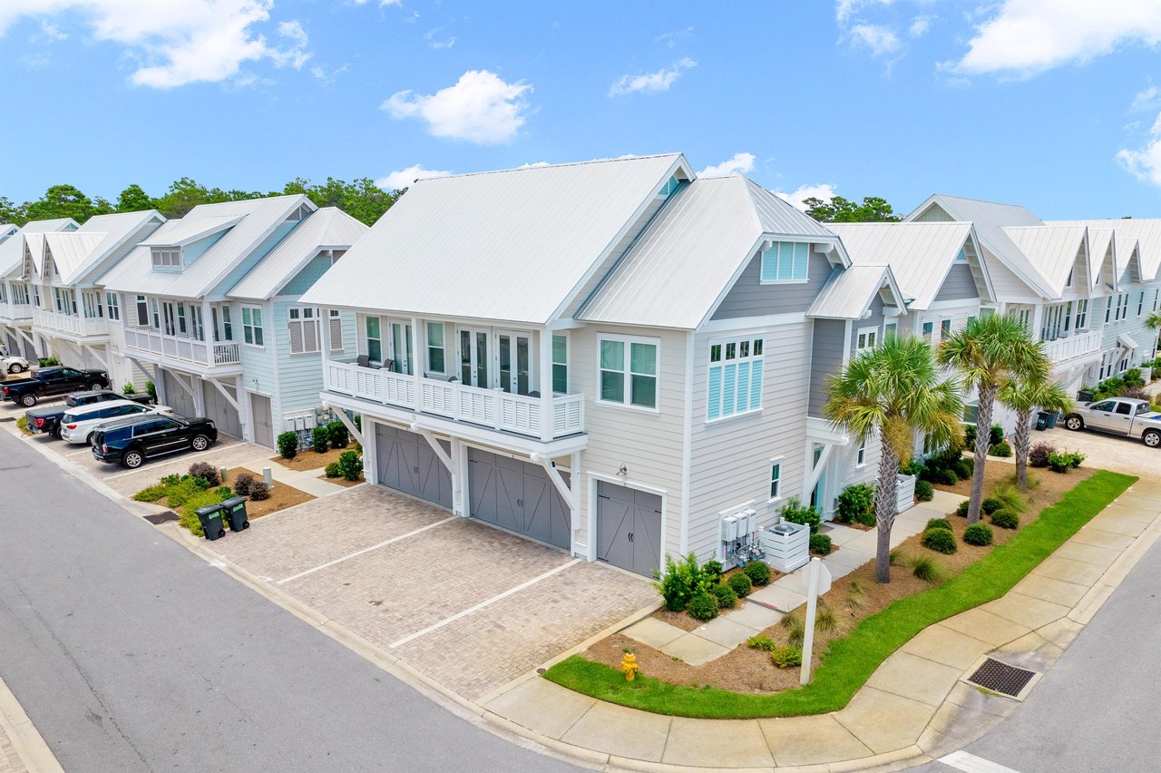 Paradise by the Pool 1