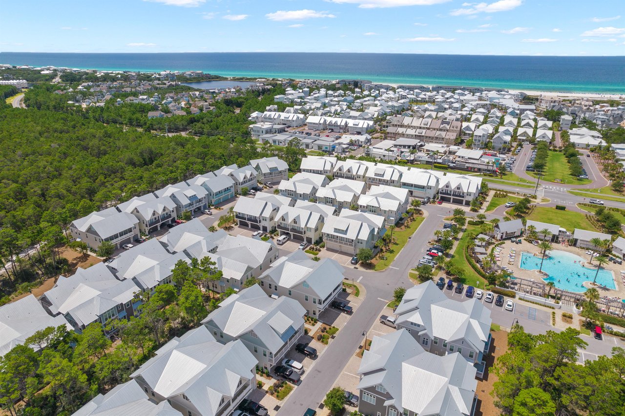 Paradise by the Pool 4