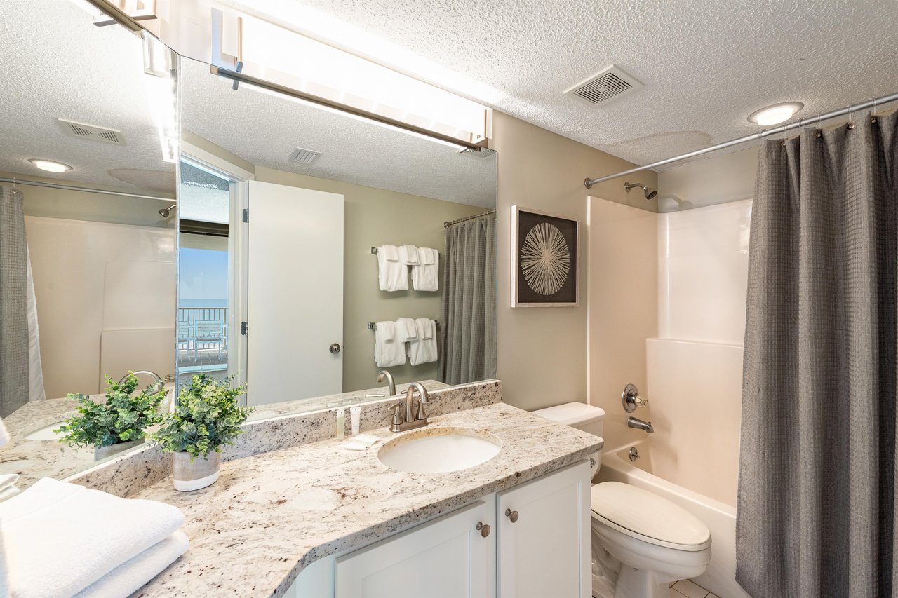 Pelican Pointe 804 16