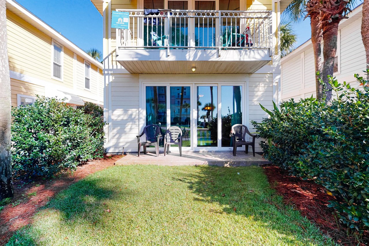 Nantucket Rainbow Cottages 04B 1