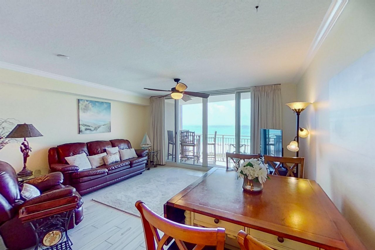 Emerald Beach Resort 0235 1