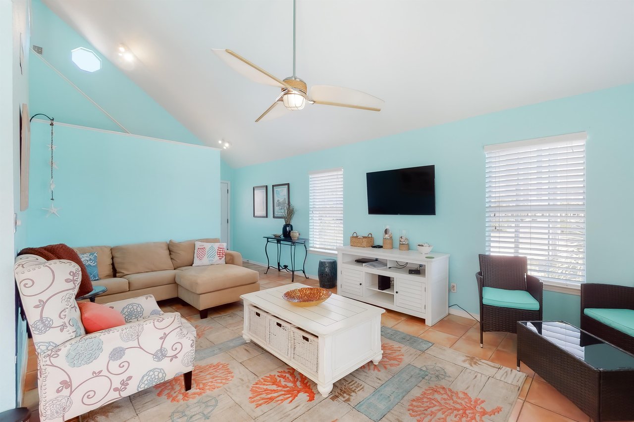 Blues Beach Bungalow 4