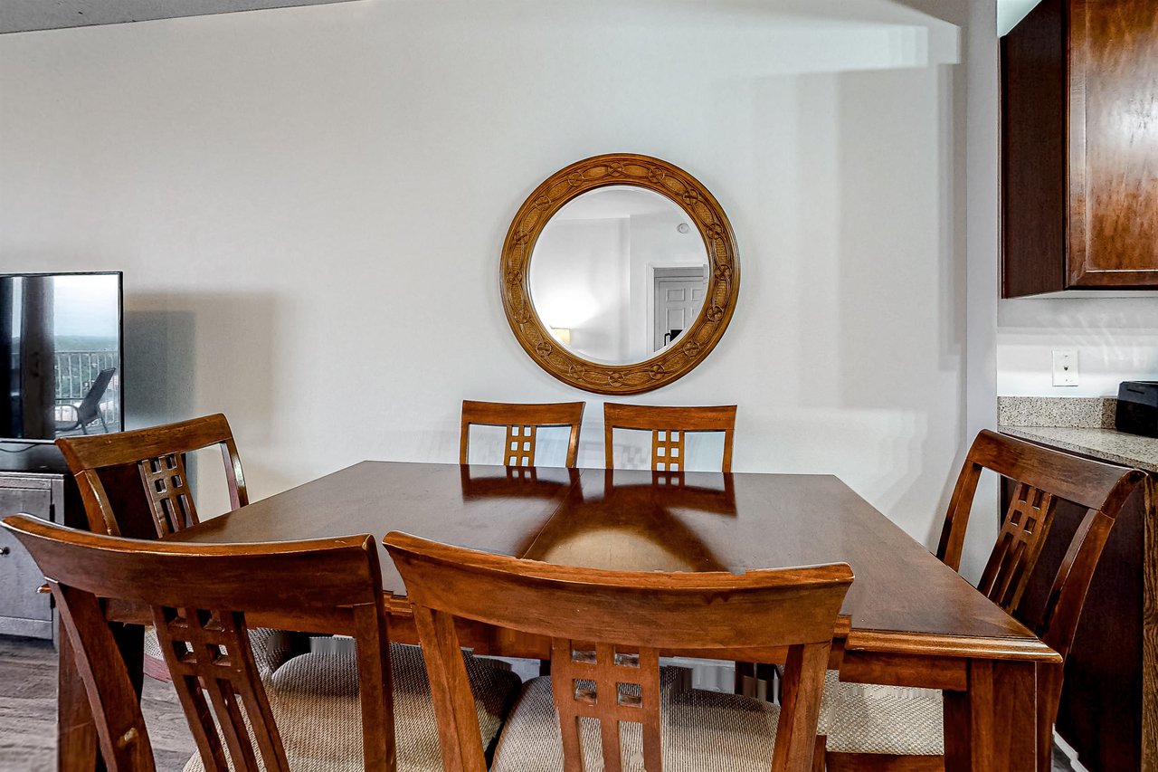 Laketown Wharf 934 5