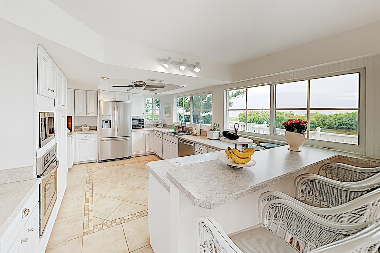 Beachfront Hideaway 2