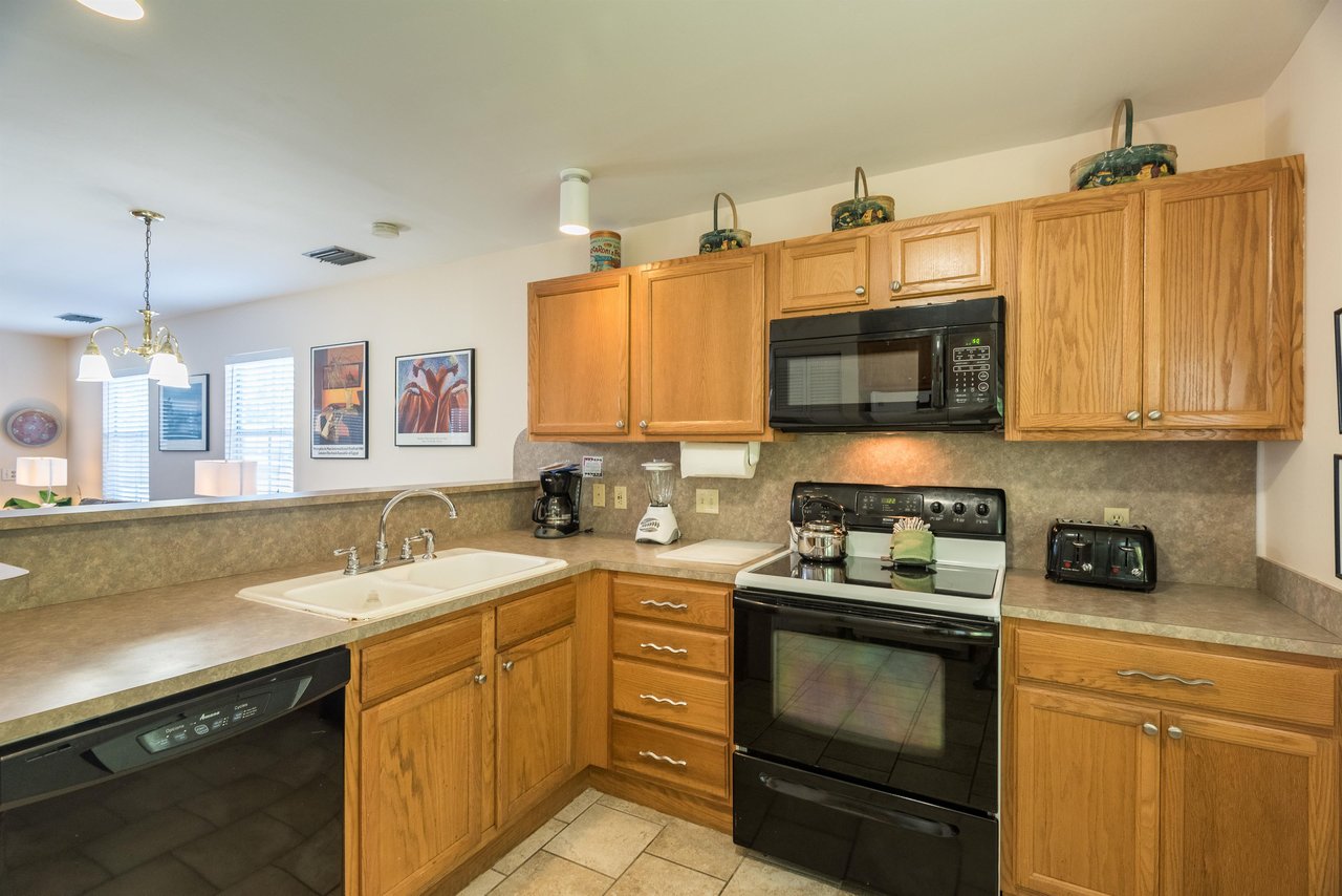 Duval Square Penthouse R19 3
