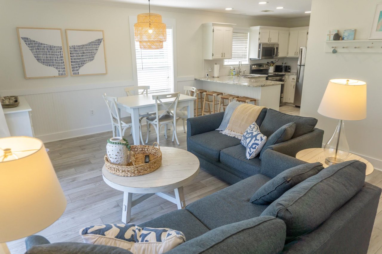 Beachside Villas 811 2