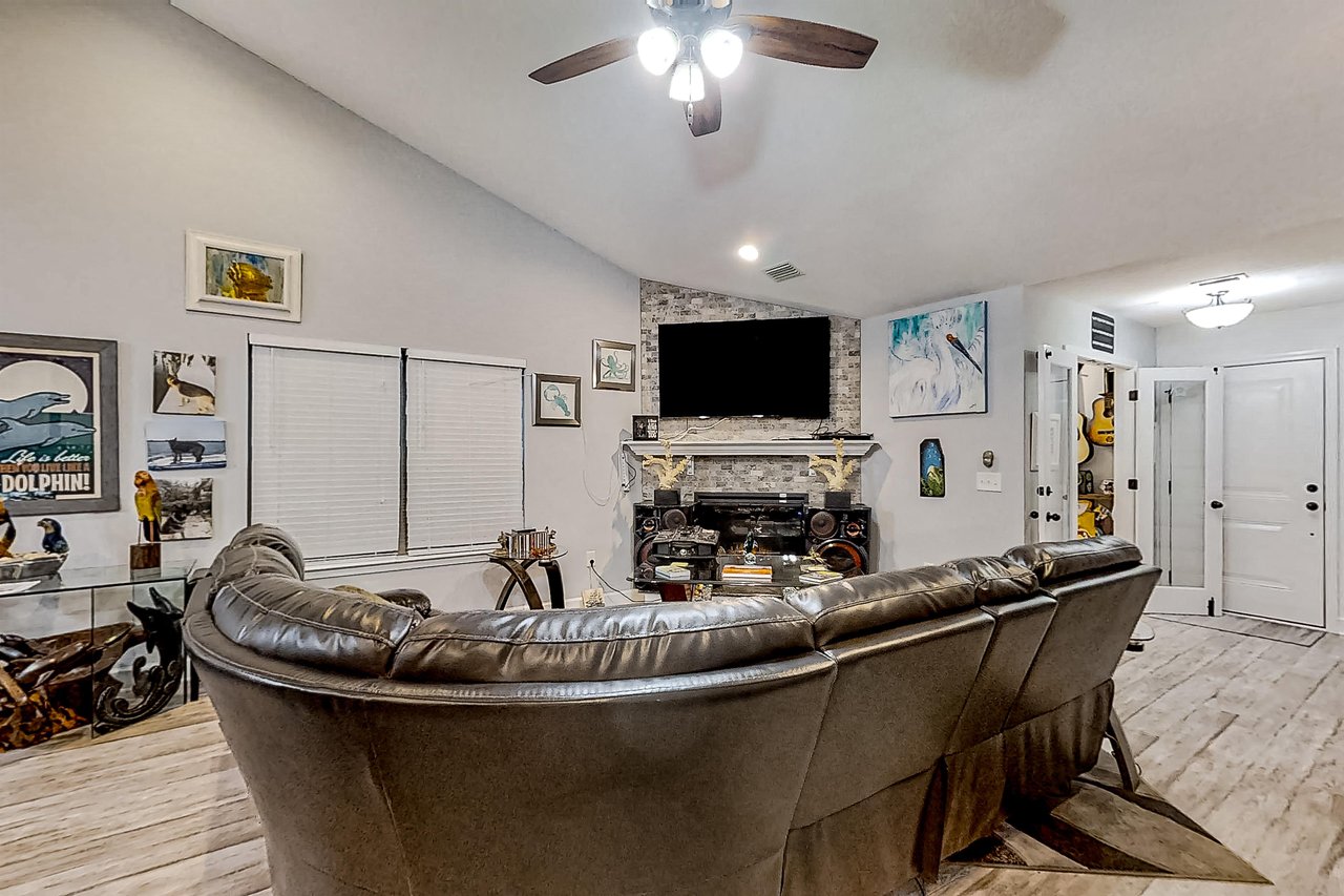 Dogaritaville on the Key 5