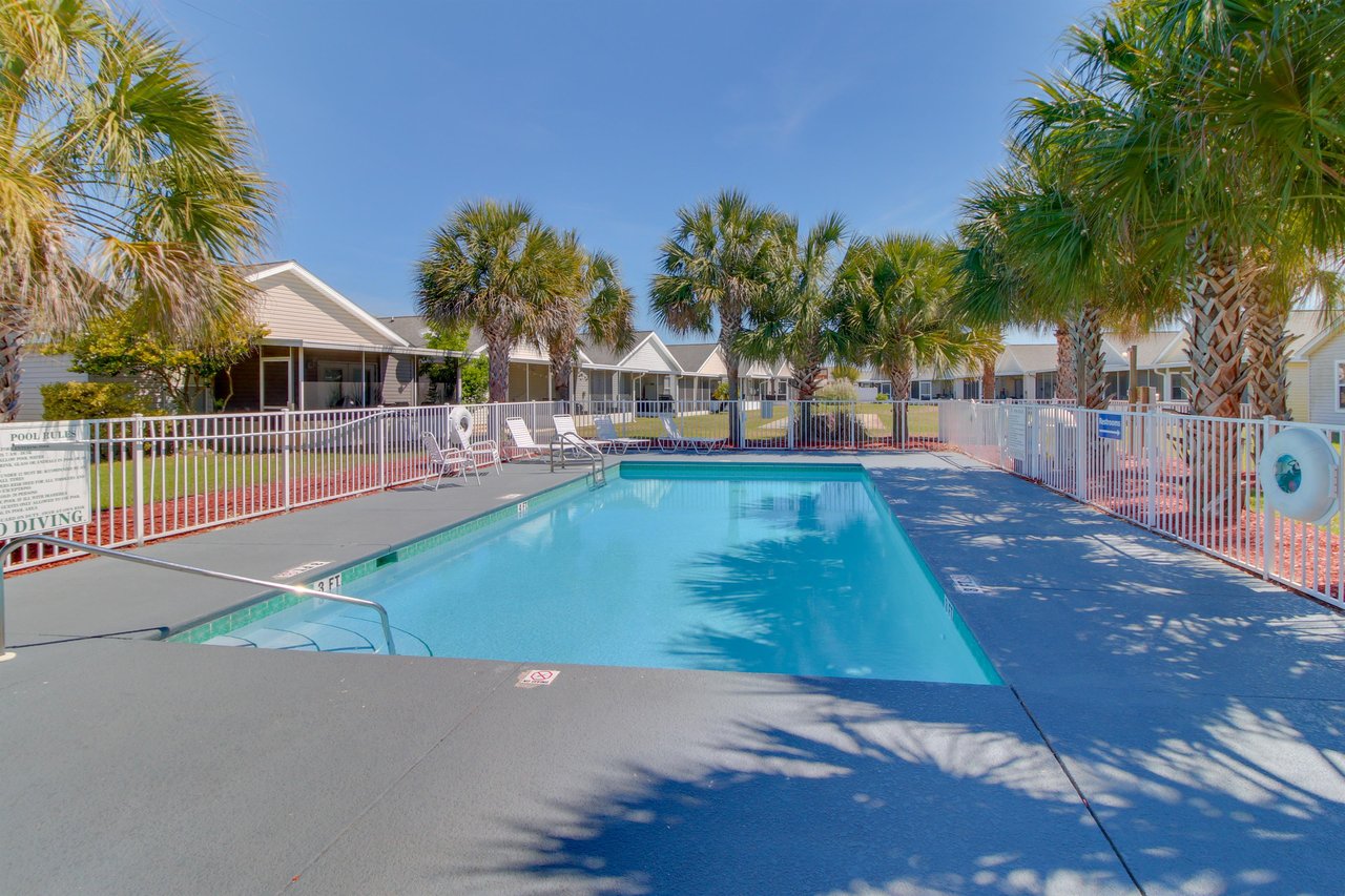 Palm Cove Turquoise Retreat 4